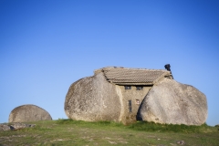 Каменна-къща-Гимараеш-Португалия