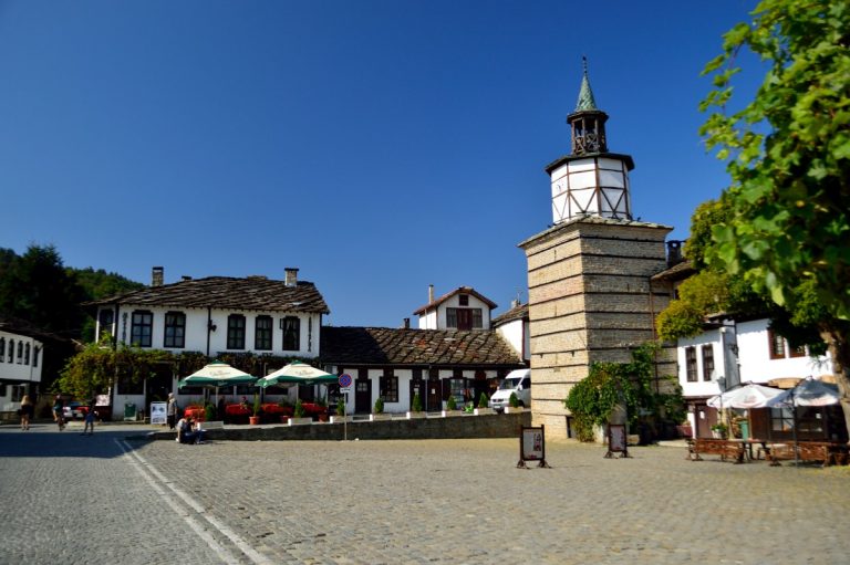 Туристически аудиогид за Трявна на български и английски