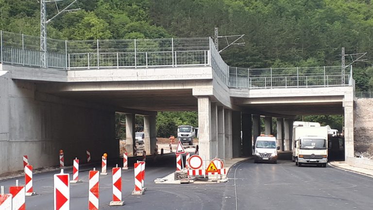 Строителството на участъка Калотина – Драгоман от АМ „Европа“ е на финален етап