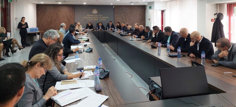 Министър Шишков обсъди със строителния бранш въпросите на индексация на договорите за строителство