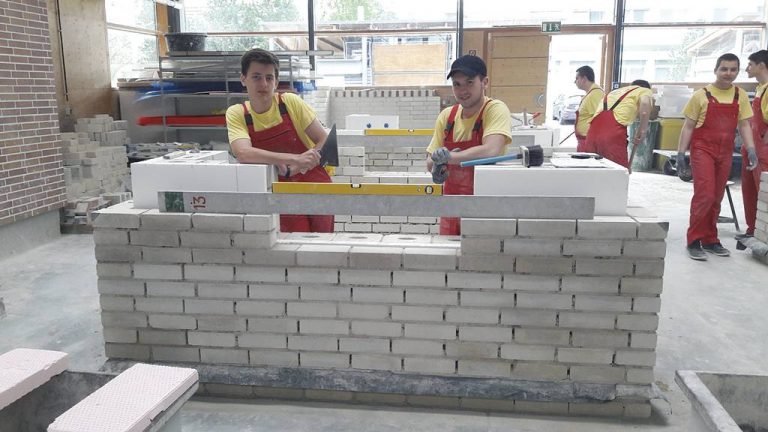 МОН предлага нови защитени специалности в строителството за учебната 2023/2024 г.