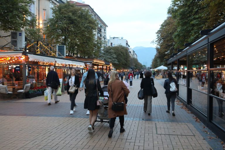 Статистика: Софийската „Витошка“ – в Топ 50 на най-скъпите търговски улици в Европа