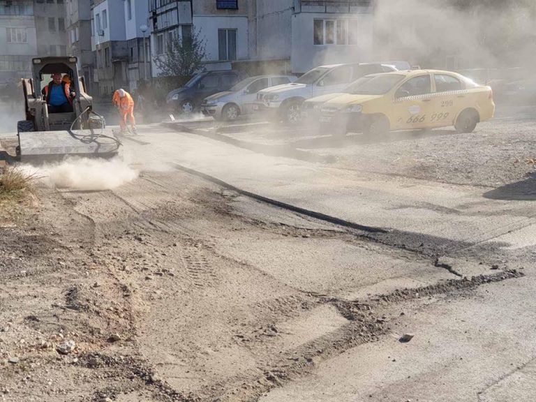 С 2 млн. лв. ремонтират междублокови пространства във Враца