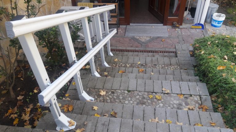 Финансират проекти по програмата за достъпна жилищна среда