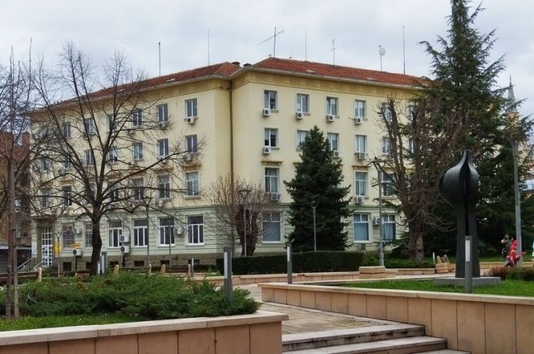 Подменят уличното осветление в община Тунджа