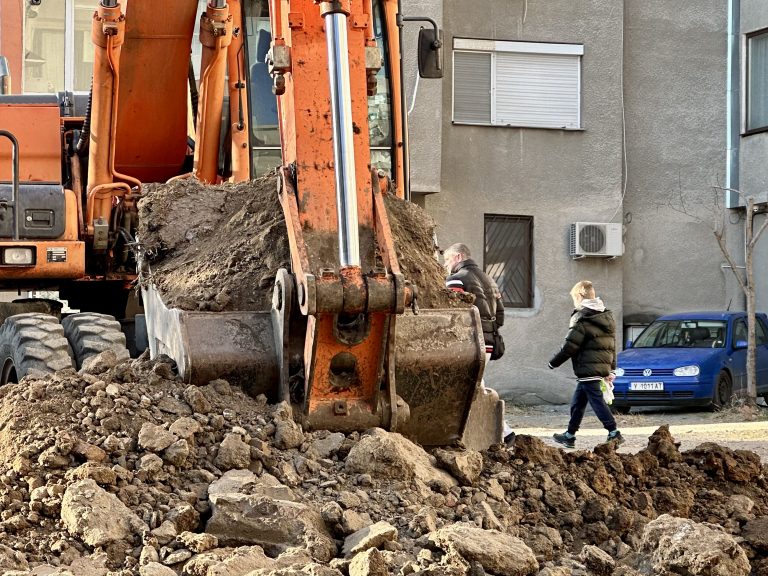 Ремонт на квартални улици в Ямбол