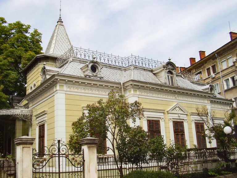 Започна ремонтът на Семизовата къща в Русе