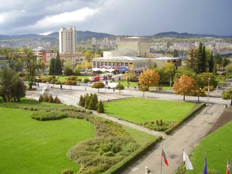 Вместо парк строят медицински университет и болница в Кърджали