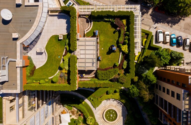 Сгради в „Надежда“, „Връбница“ и „Люлин“ с най-голям потенциал за соларни панели