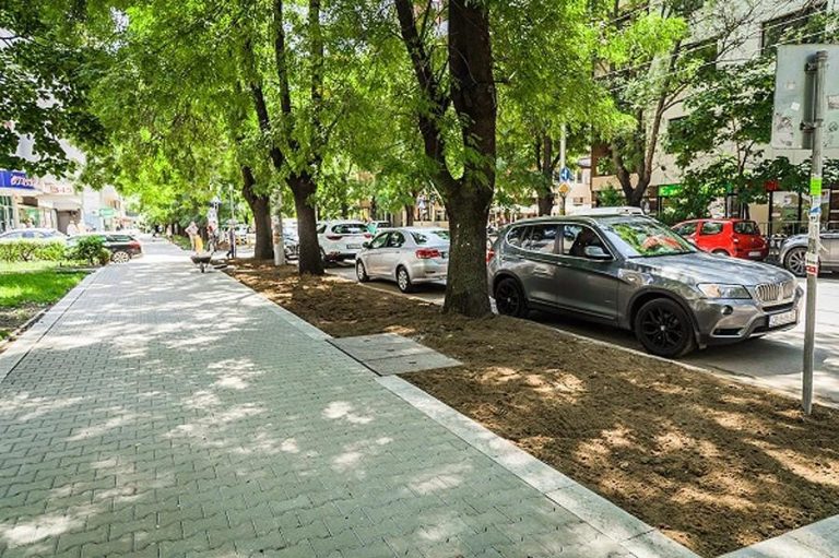 Обновяват тротоарите в София през следващите 4 години