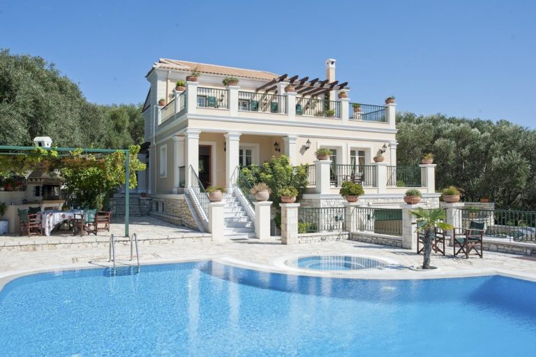 Kassiopia Estate- едно от най-романтичните плажни имения в Европа