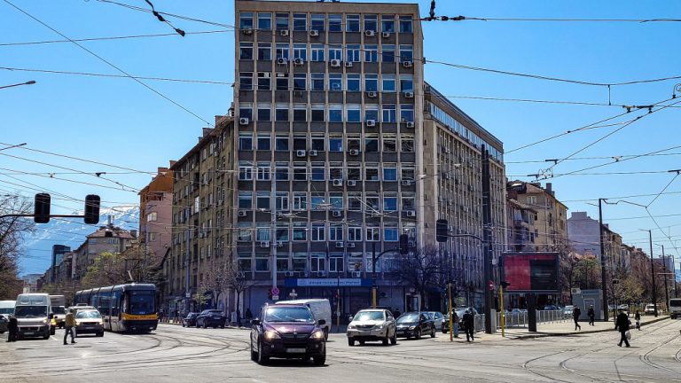 Прекратиха обществени поръчки за ремонти за 4 млрд. лв.