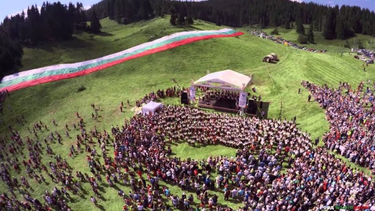 Етноселище изграждат на Роженските поляни