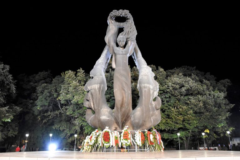 С молебен и заря Пловдив отбелязва Деня на Съединението