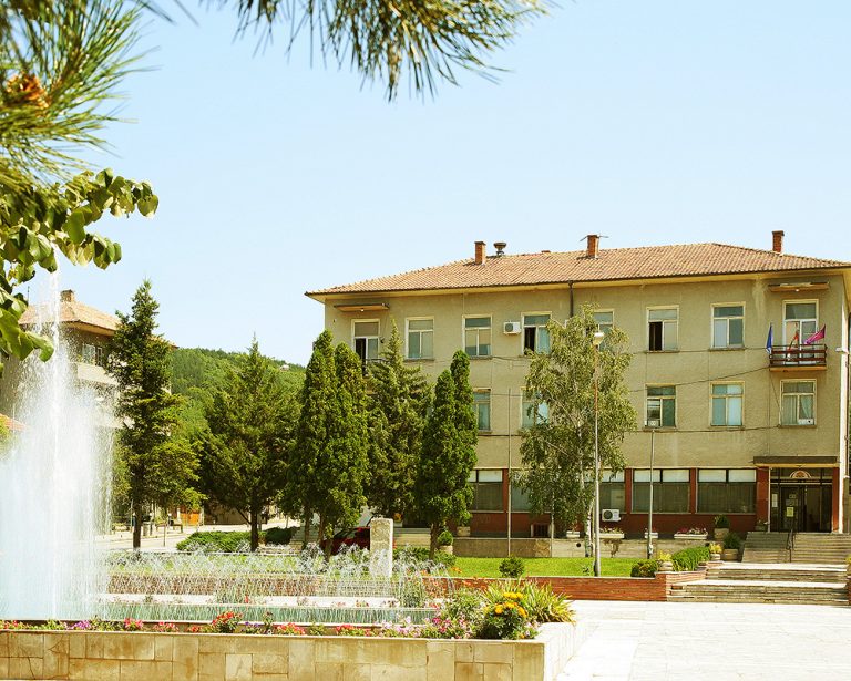 Пилотно: Велико Търново стартира проект за всеобхватно управление на битовите отпадъци