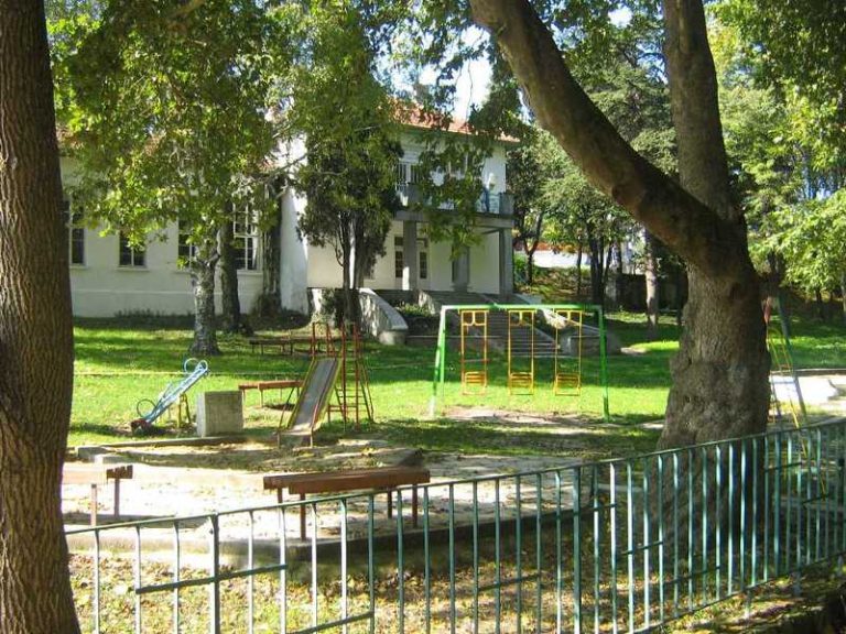 Строят нова детска градина в село Тополи