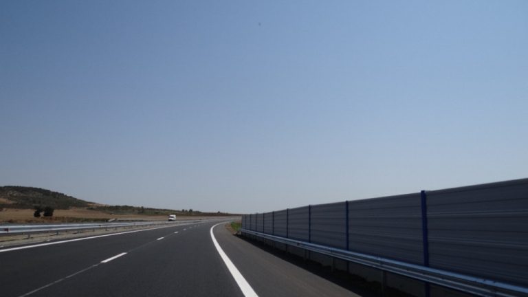 АПИ търси изпълнител на шумозащитни съоръжения по АМ „Струма“