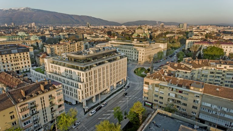 От 1 декември: Влиза в сила нискоемисионната зона за автомобили в центъра на София