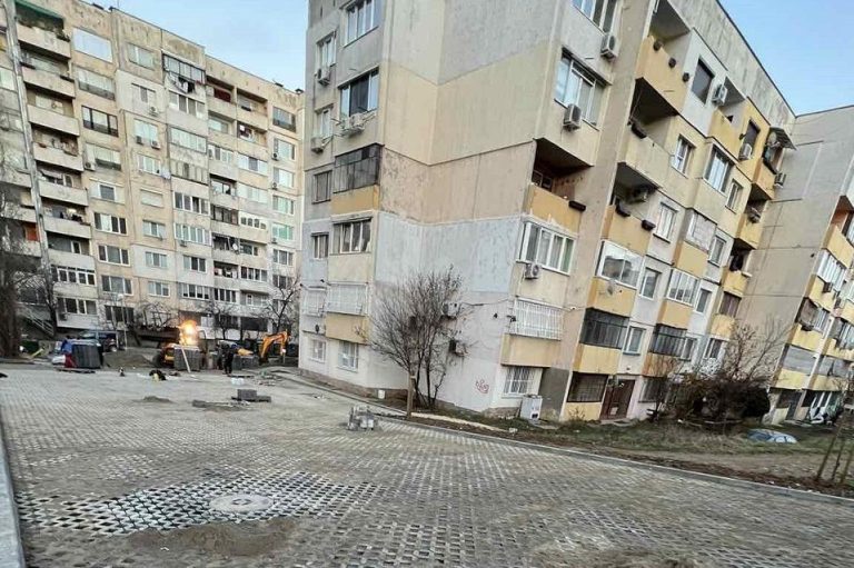 Облагородяват още „кални точки“ в столичните квартали