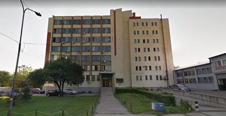 Реновират сградата на Община Русе