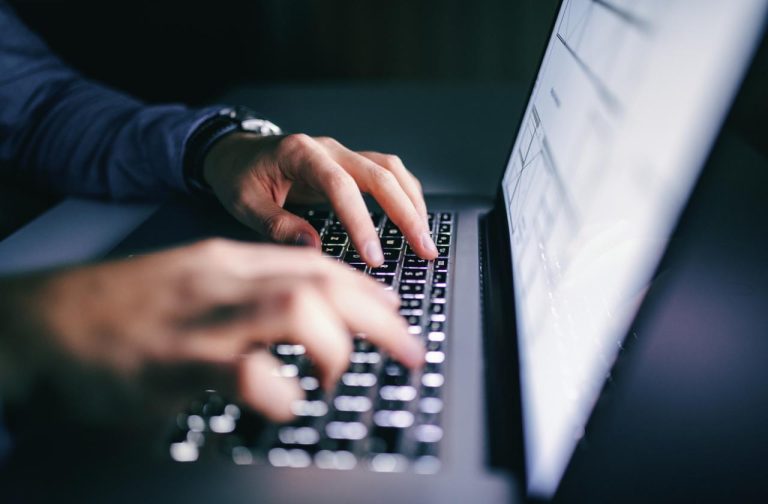 КАБ: Внасят в НС законопроект за електронно предаване на проекти