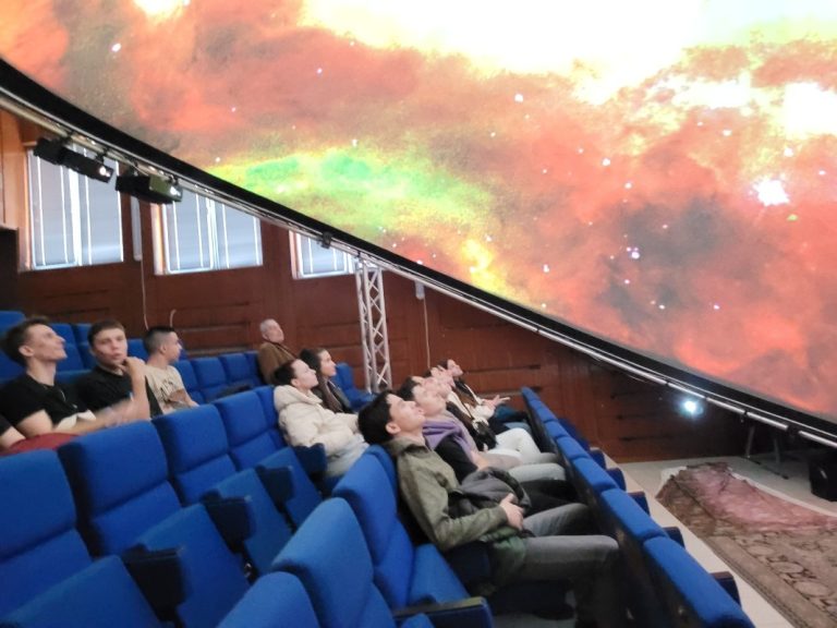 Обсерваторията в Кърджали посреща гости в нов планетариум