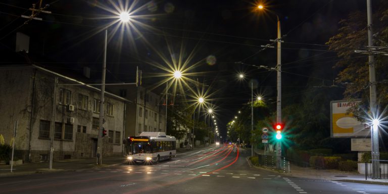 Отпускат 125 млн. лв. за икономични улични лампи в страната