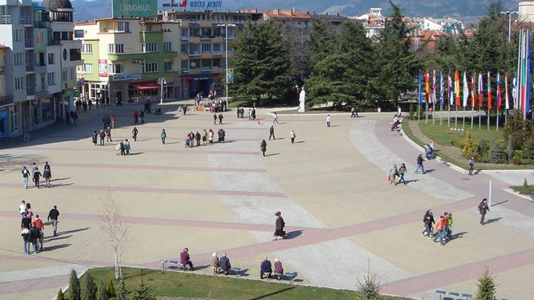 Нова наредба в Казанлък определя облика на градските пространства