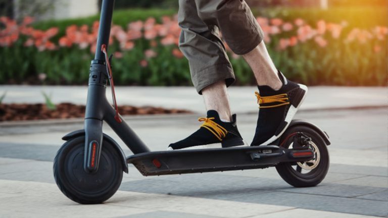 Въвеждат правила за карането на тротинетки в Кюстендил