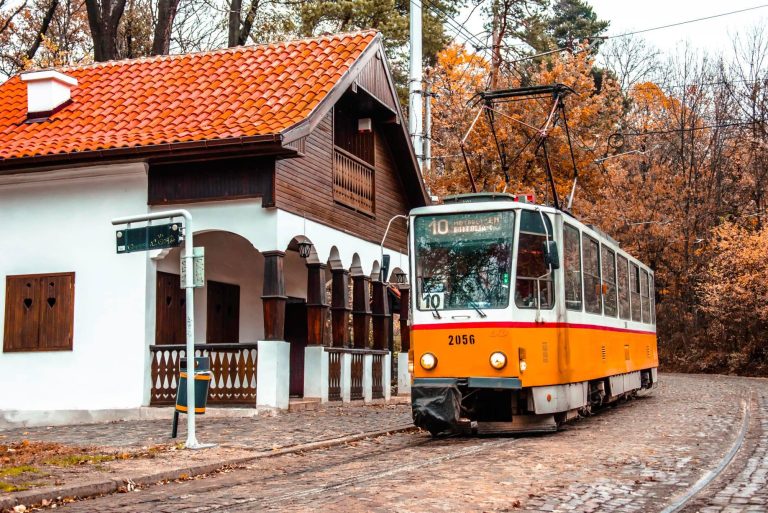 София: Приказната къщичка на спирка „Вишнева“ става зона за култура