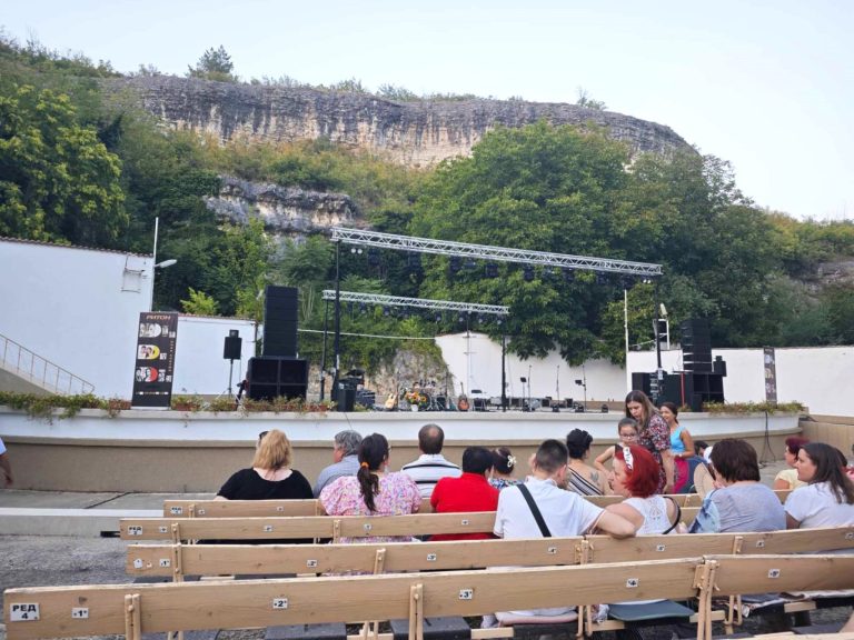 Готово е техническото задание за ремонт на Летния театър в Плевен