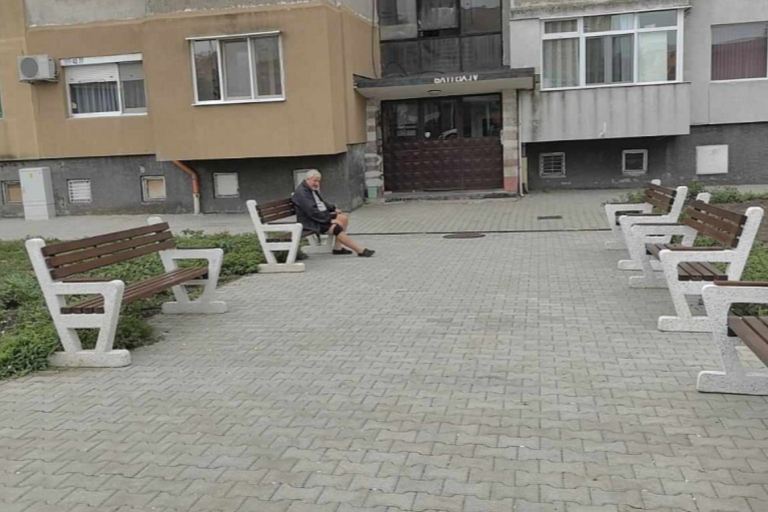 Благоустрояват кварталите в Айтос