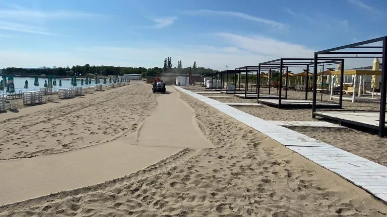 В края на сезона: Плажовете стават достъпни за хората с увреждания