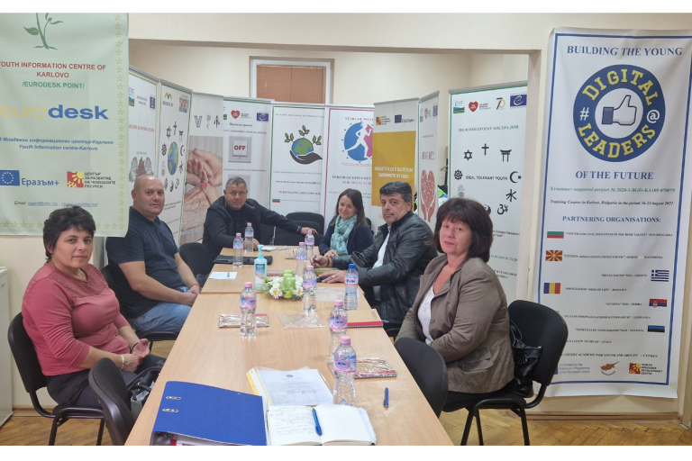 Община Карлово финансира младежки проекти в шест села