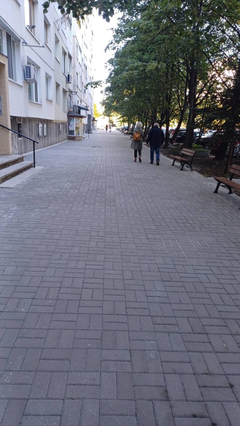 Близо 120 000 кв. м тротоари са ремонтирани от началото на годината в София