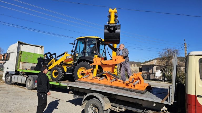 Община Опака закупи нова техника за зимна поддръжка