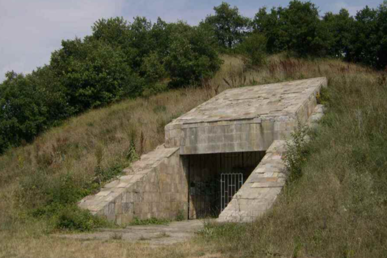 Община Стрелча ще управлява археологическата културна ценност Тракийска куполна гробница