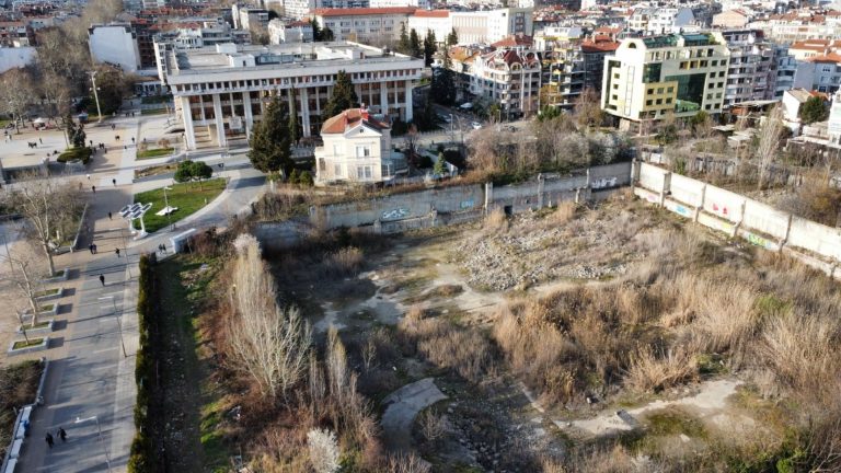 Международен конкурс ще определи визията на Дупката в Бургас