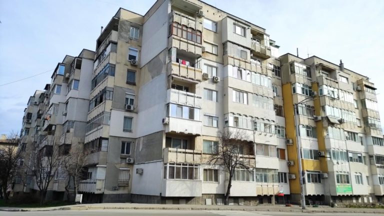 За 30 млн. лева: Санират 18 жилищни блока в Свищов за