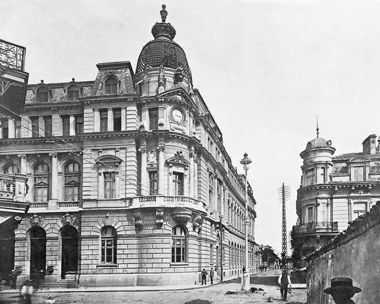 С фотоси на градски пейзажи от миналото отбелязваме 146 г. от обявяването на София за столица