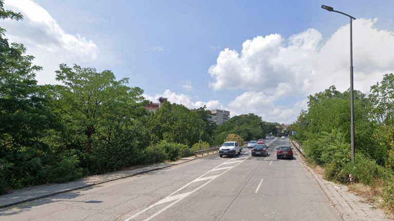 Ремонтират възлово кръстовище в Кърджали