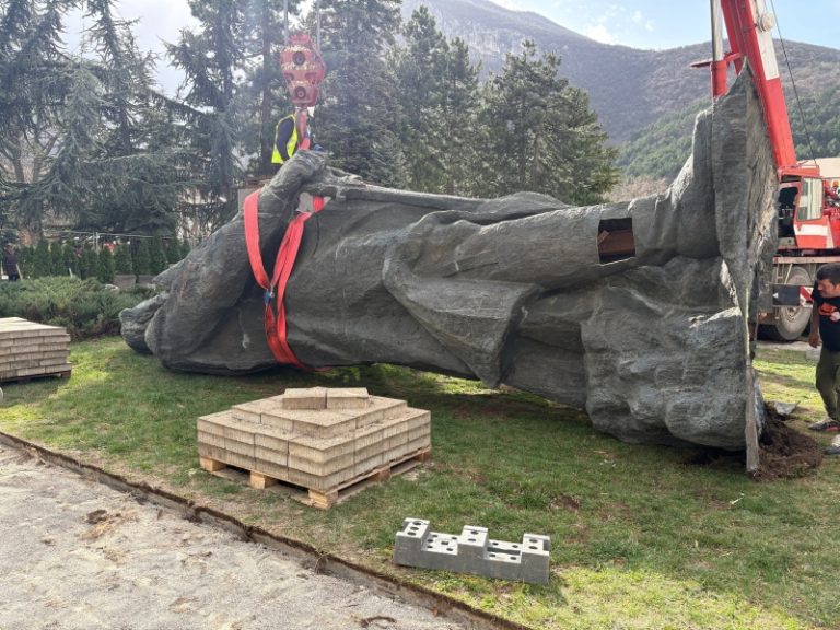 Враца: Ремонтът на паметника на Ботев е на финалната права