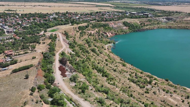 Обявяват мерки за укрепване на свлачище в столичния кв. „Кремиковци“