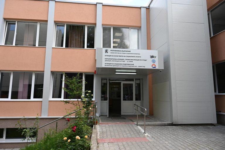 В над 400 хотели и ресторанти у нас работят хора без трудов договор