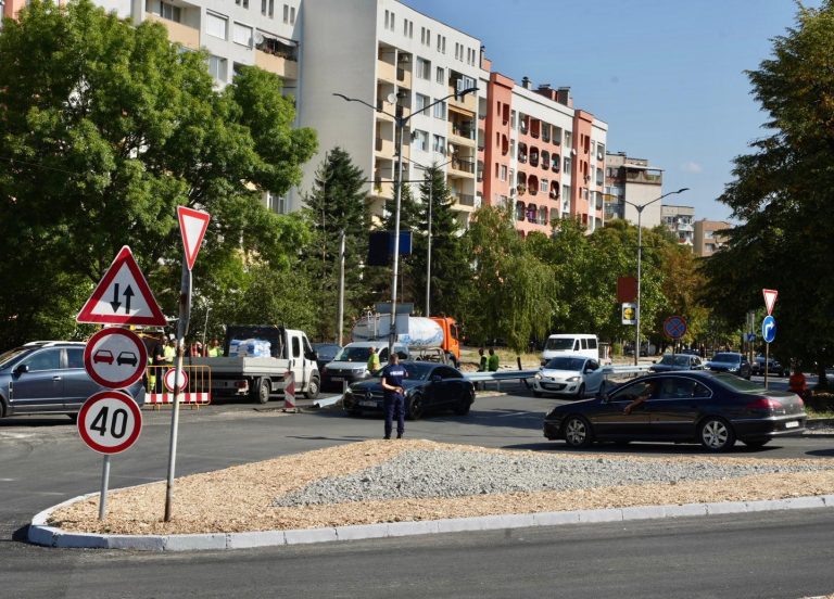 Приключи ремонтът на подходите към Кюстендил