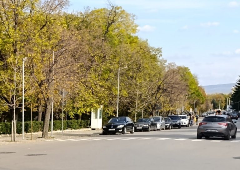 Община Шумен обмисля нова еднодневна такса за паркиране