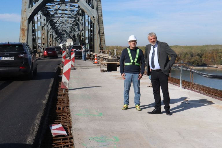 На 4 ноември: Спират движението по Дунав мост