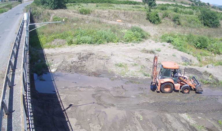 По сигнал: ДНСК проверява 25 землища за застроени речни корита