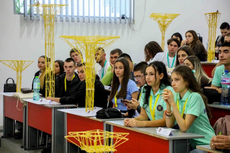 Отличиха най-добрите в състезанието „Varna Spaghetti Engineering“