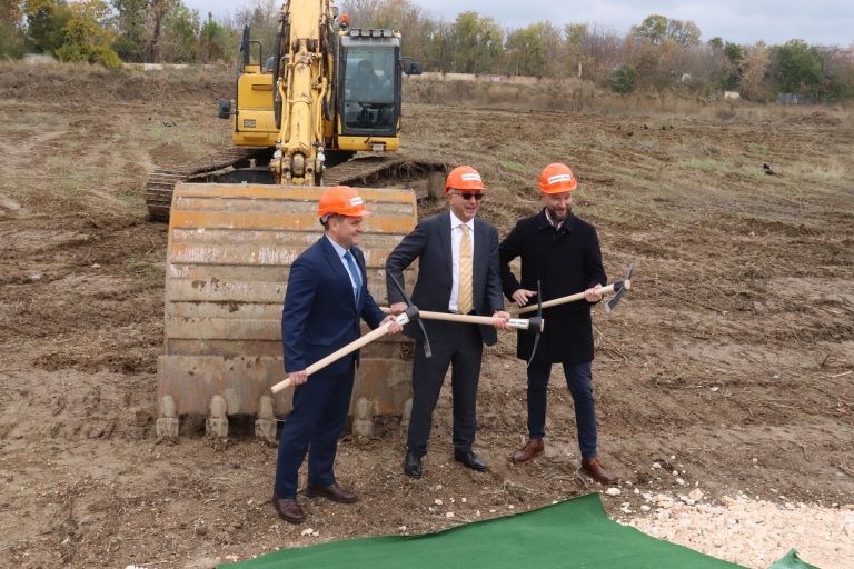 Започна изграждането на нов Ритейл парк в Русе